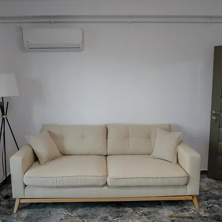 Aleyna Apartment *